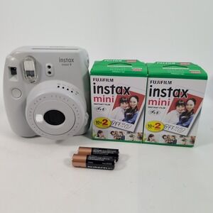 Fujifilm Instax Mini 9 Instant Film Camera with (2) Film Double Packs - Tested